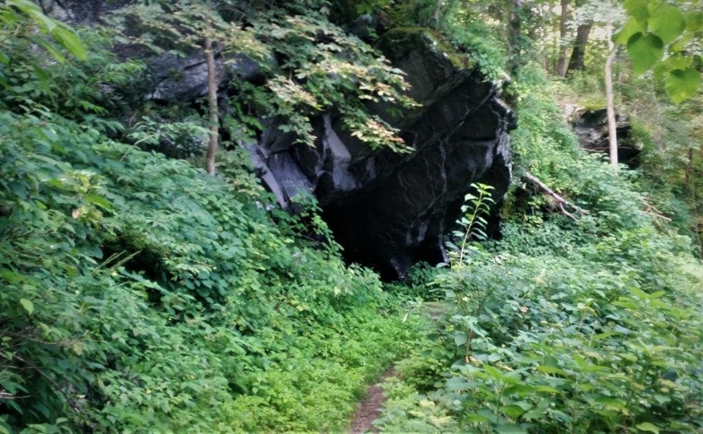 Caves along the Bullhead Trail